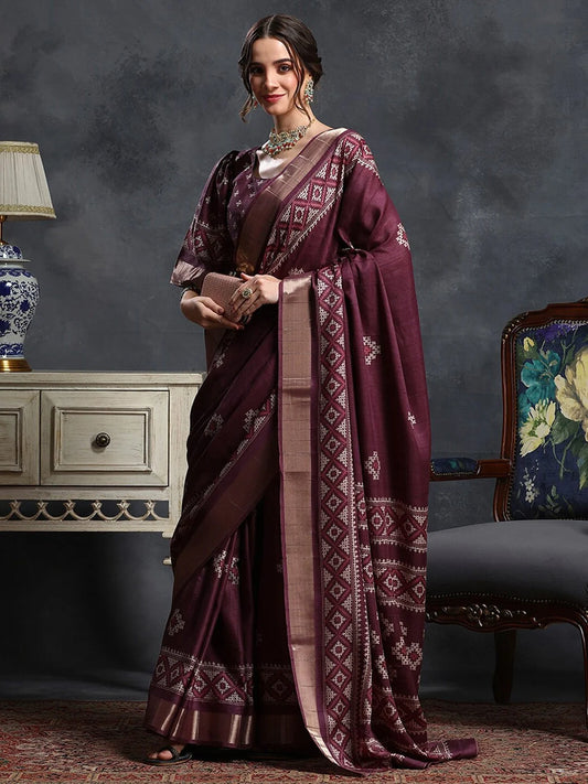 Magenta & White Ethnic Printed Zari Sungudi Saree